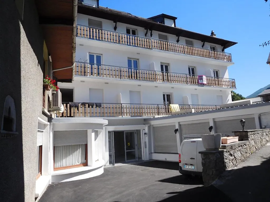 Apartment Nicolas Luz-Saint-Sauveur