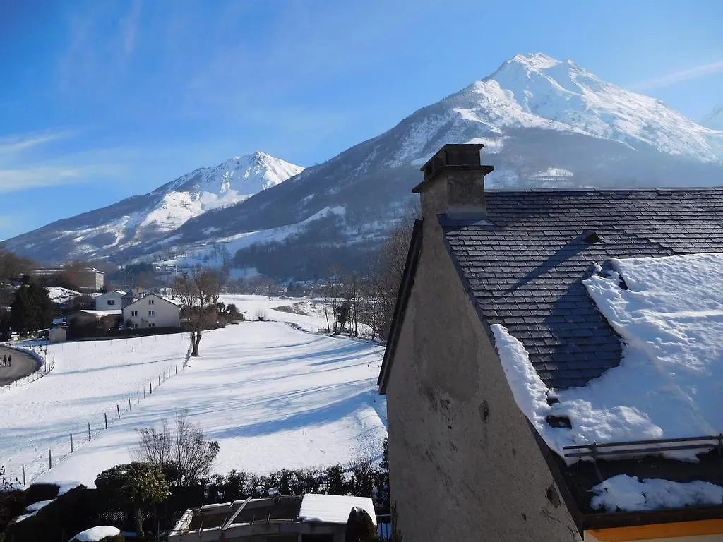 Apartment Nicolas Luz-Saint-Sauveur